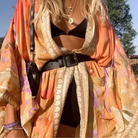 Sweaters - Mermaid dreams boho Floral print Kimono cover up